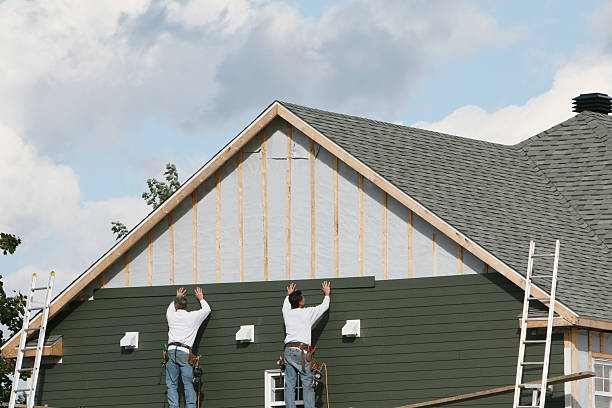 Professional Siding Replacement technician working in Medina, TN
